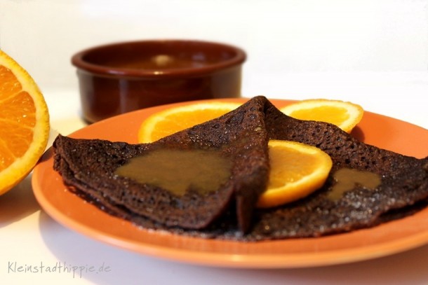 Schokopfannkuchen mit Orangenkaramellsoße