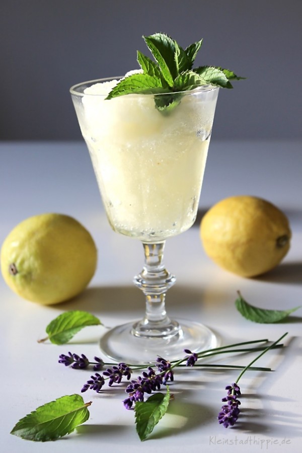 Zitronen-Granita mit Pfefferminze - ein Rezept von Kleinstadthippie vegan