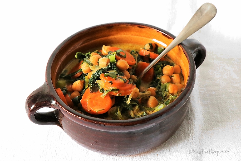 Kichererbsen-Karotten-Curry - Veganes Curry mit Kichererbsen und Karotten