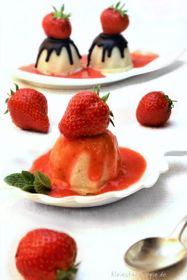 Grießpudding mit Erdbeersoße oder Schokoglasur - veganes Dessert