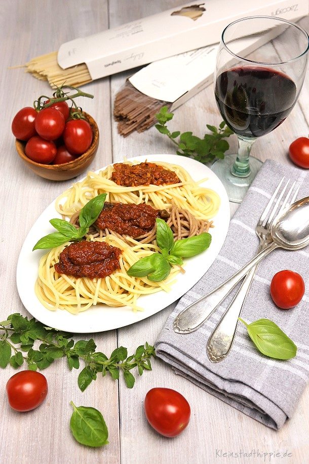 Bio Spaghetti aus Bio-Hartweizengrieß und Vollkorn-Dinkelmehl