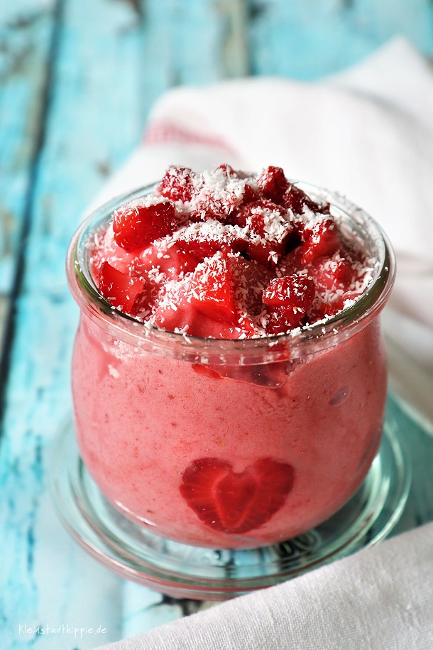 Rezept für Erdbeer Nicecream - Vegane Eiscreme ohne Eismaschine