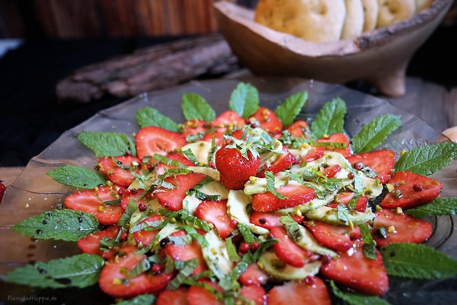 Erdbeer-Avocado-Carpaccio - Urlaubsgefühle auf dem veganen Teller