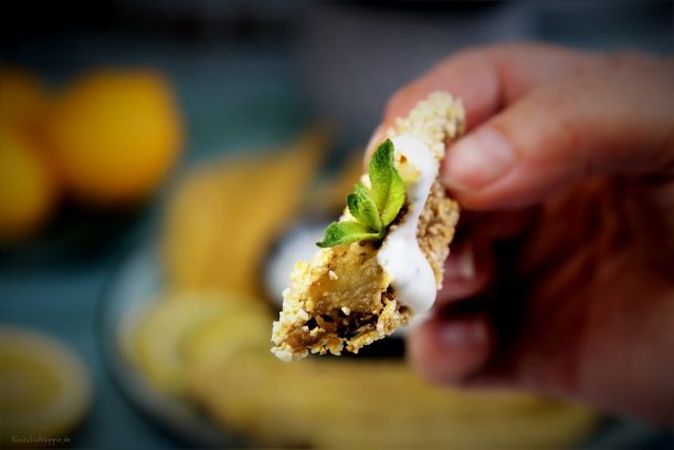 Frittierte Auberginen mit Maismehl aus: Orient trifft vegan