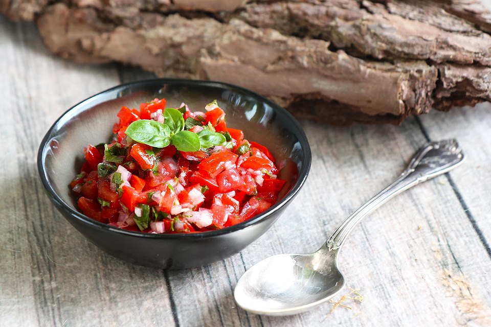 Tomatensalsa Tomatengrillsoße Tomaten-Salsa vegan grillen
