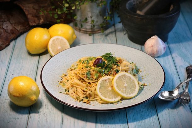 Zitronen-Pasta - Spaghetti al Limone – vegane mediterrane Küche