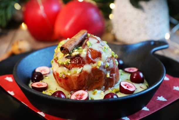 Bratäpfel - Bratapfel mit Vanillesoße und Cranberries - ein tolles veganes Rezept für die Adventszeit und für Weihnachten