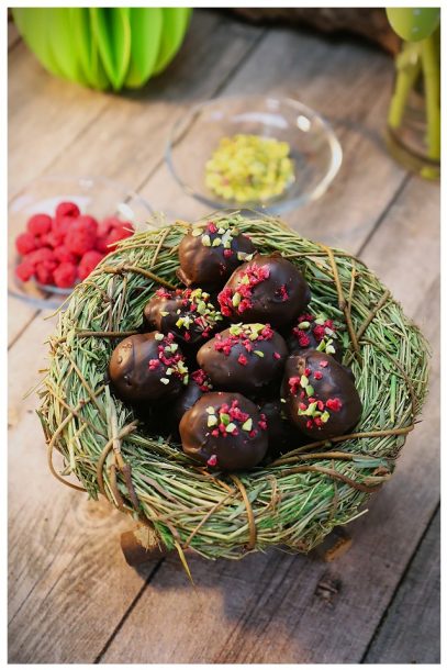 Himbeer-Schokoladen-Ostereier - vegane Ostereier - veganes zu Ostern