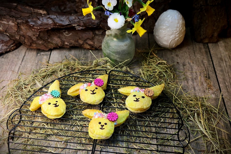 Vanille-Blätterteig-Osterhasen - ein Highlight für deinen Osterbrunch, den Osterkaffee, im Osternest - Ostern
